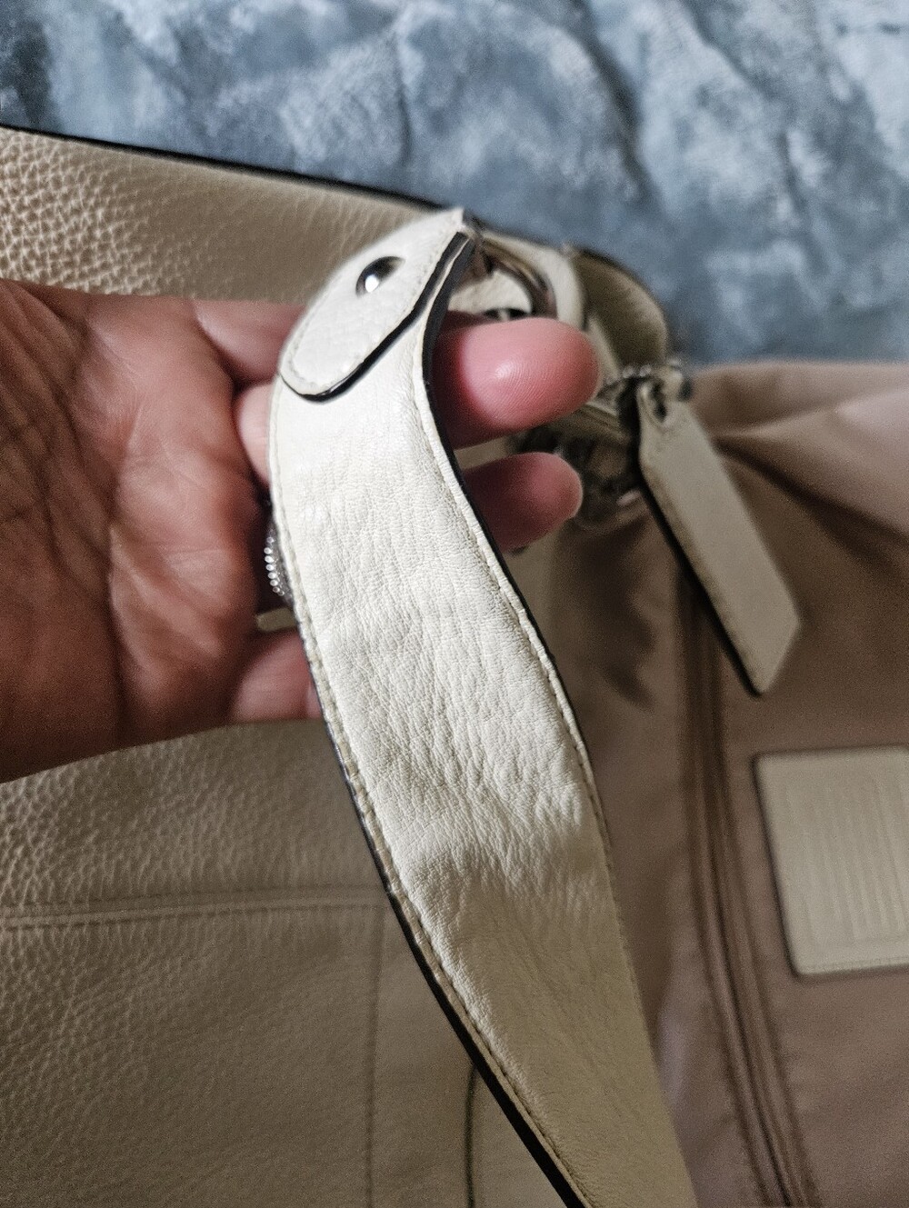 Coach Park Avery Hobo Bag - Picture 12 of 14